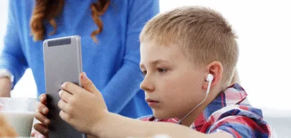 Prevenindo a Miopia Causada pelo Excesso de Telas